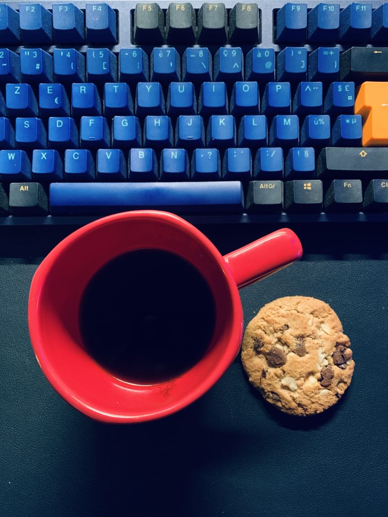 clavier ducky channel, café et cookie
